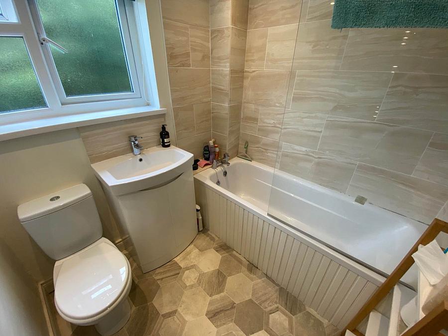 66 Woodview Crescent