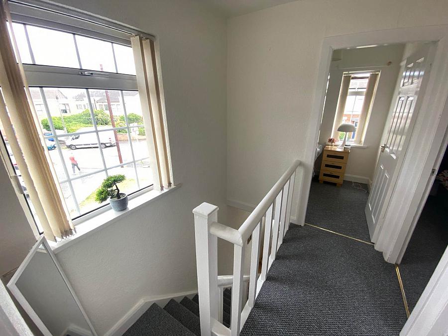 Extended 3 Bed Semi & Garage Mayfair Avenue