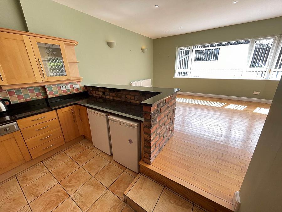 38 Demesne Road