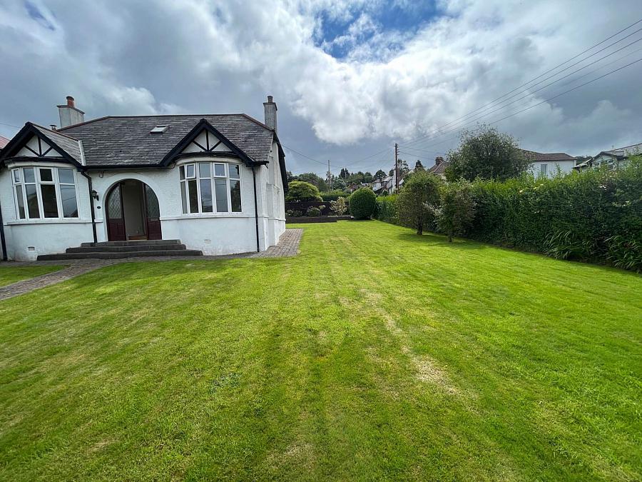 38 Demesne Road