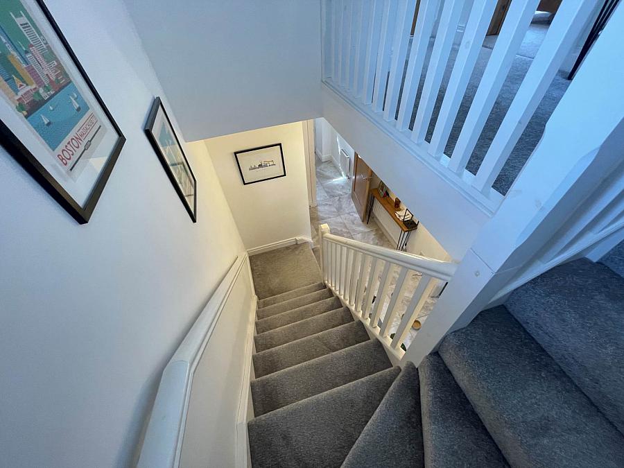 18 Castlegowan Drive