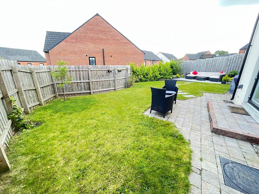 18 Castlegowan Drive