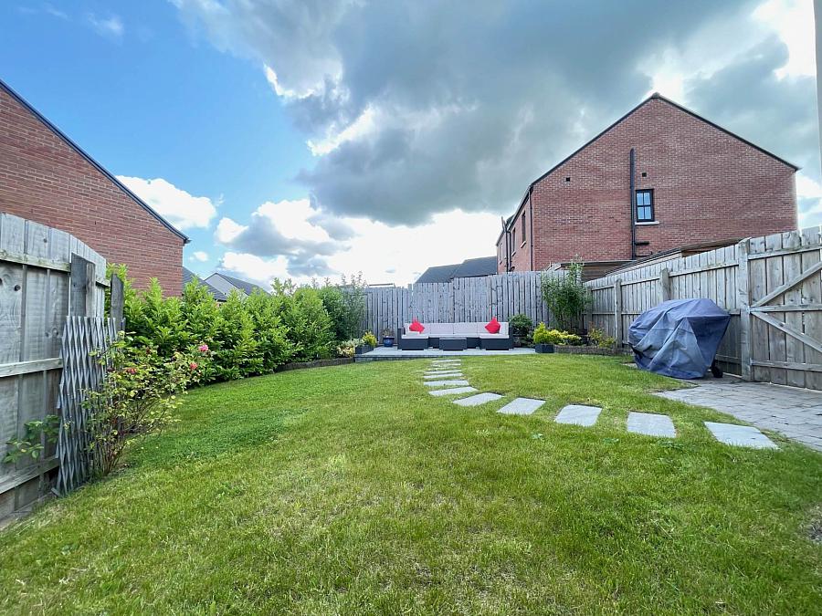 18 Castlegowan Drive
