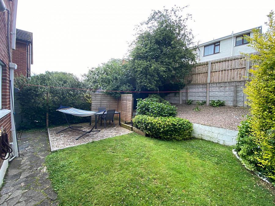 30 Lisnoe Park