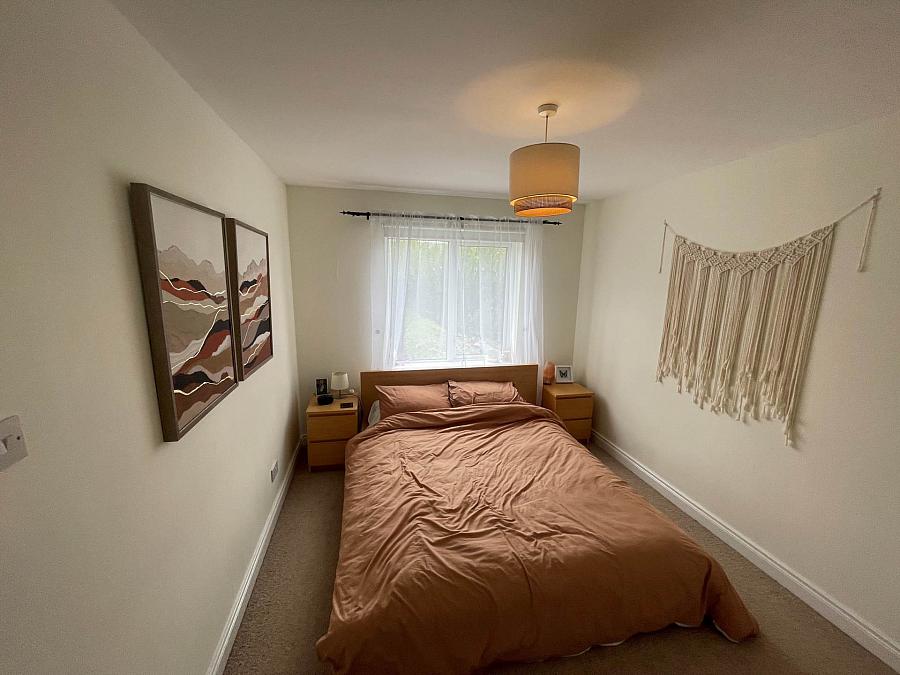 98 Orangefield Crescent Ladas Drive