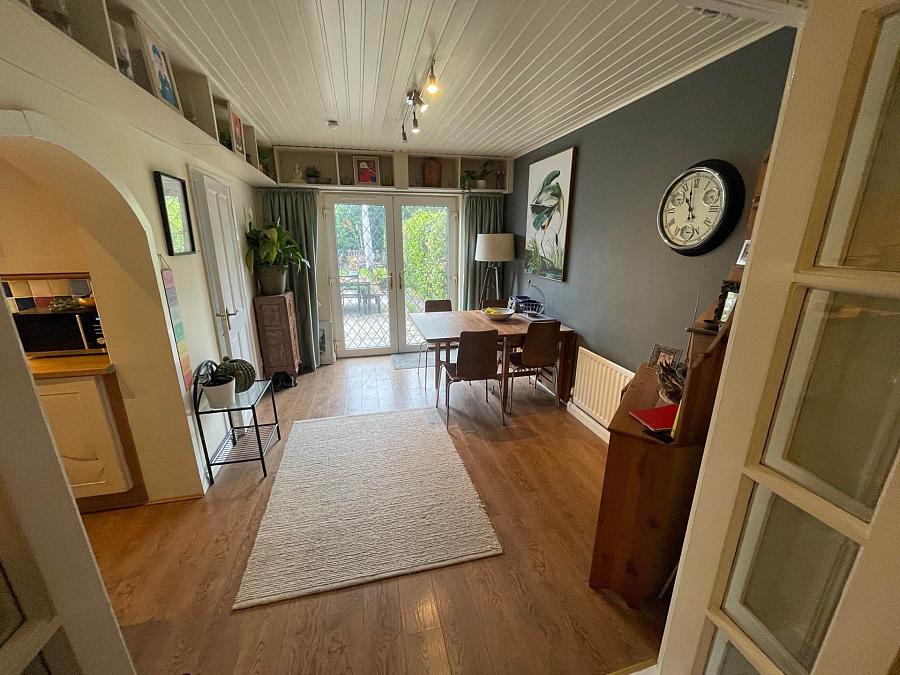 98 Orangefield Crescent Ladas Drive