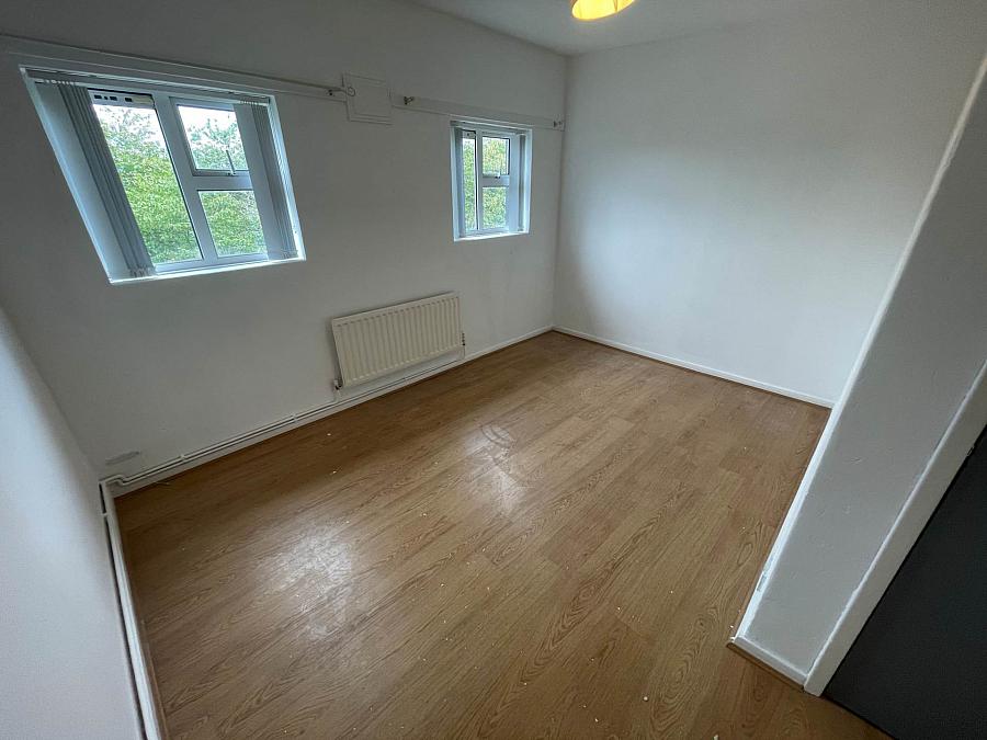7 F  Ardcarn Park