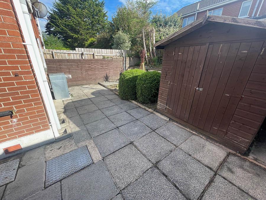 18 Beaufort Crescent