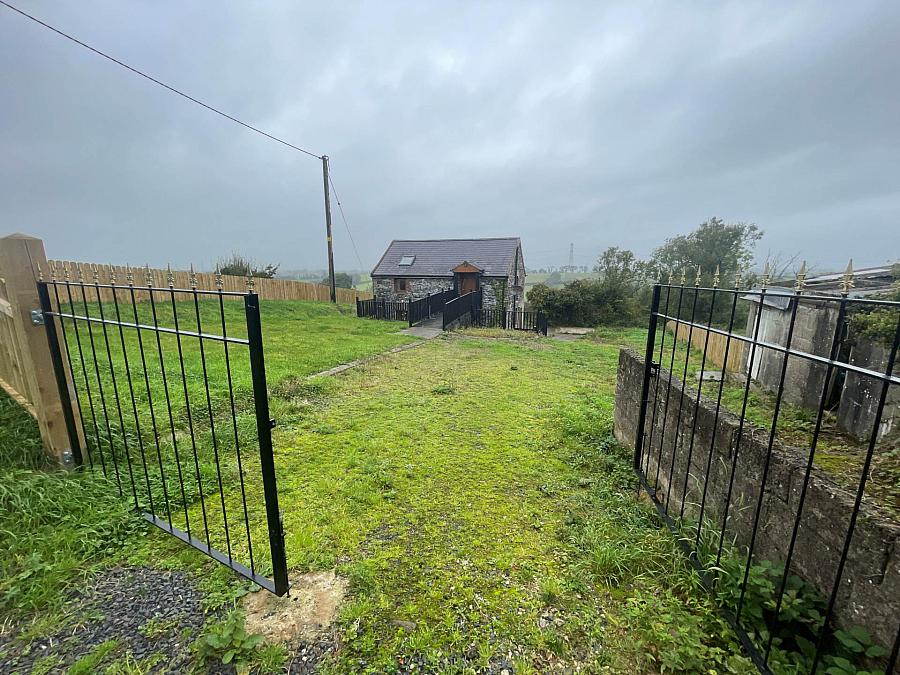 22 Barrack Hill