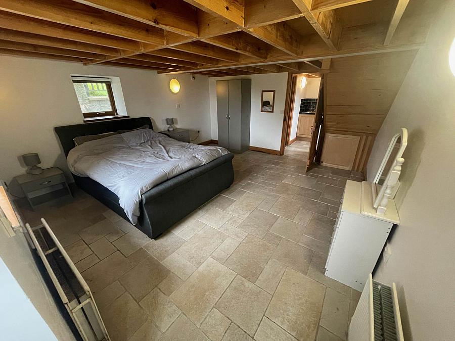 22 Barrack Hill