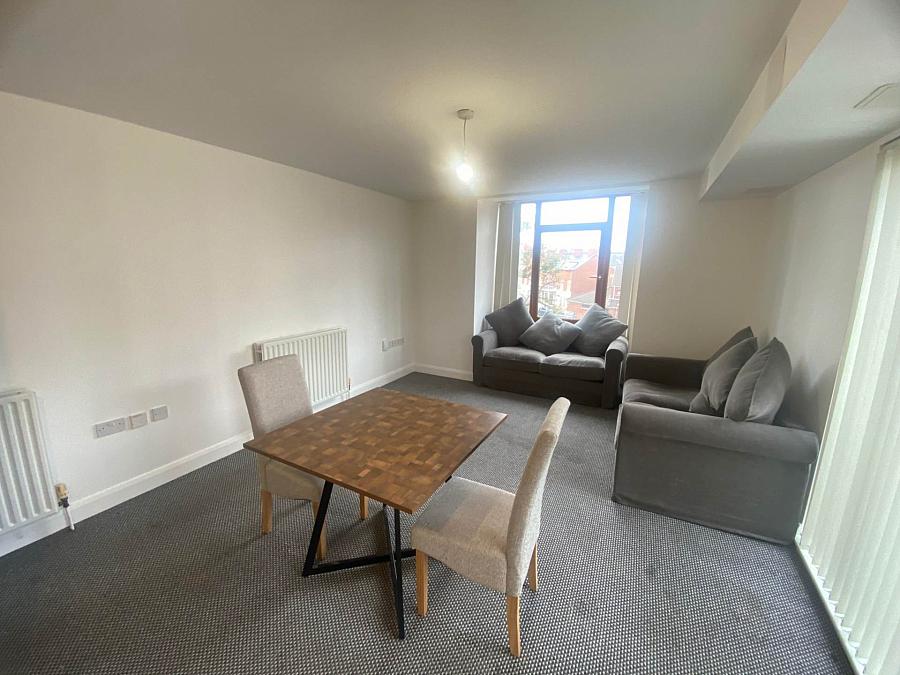 Apt        Templemore Avenue