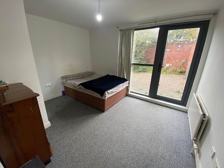 Apt 2 Magee Building Ross Mill Avenue