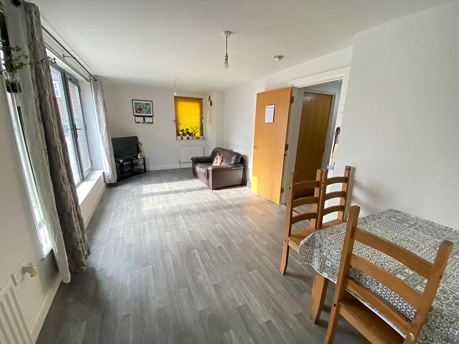 Apt 2 Magee Building Ross Mill Avenue