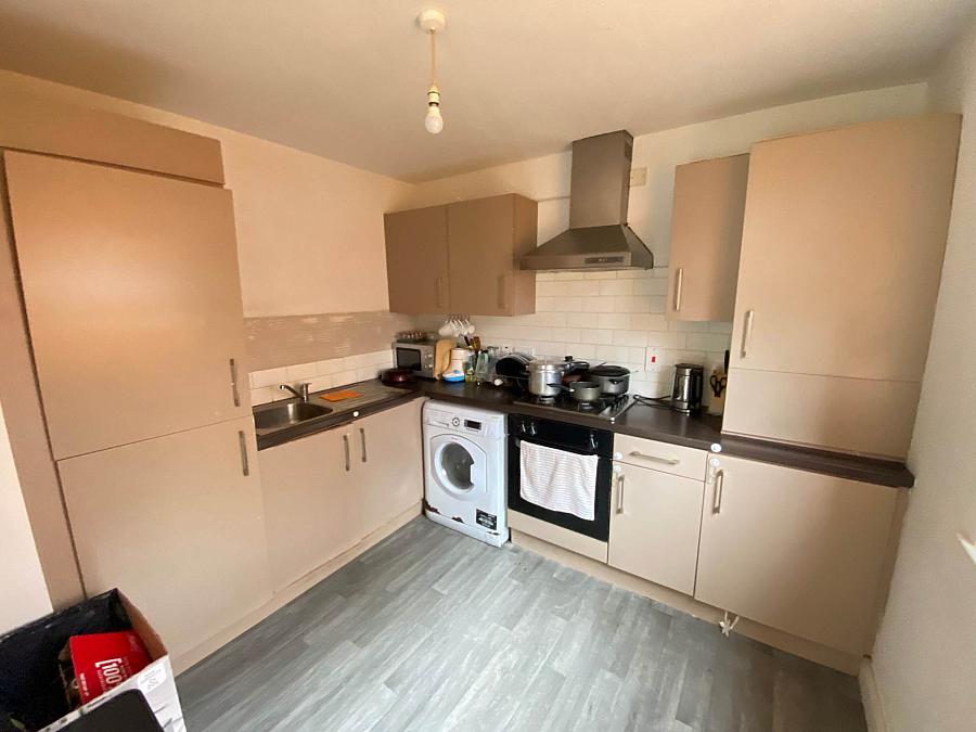 Apt 2 Magee Building Ross Mill Avenue