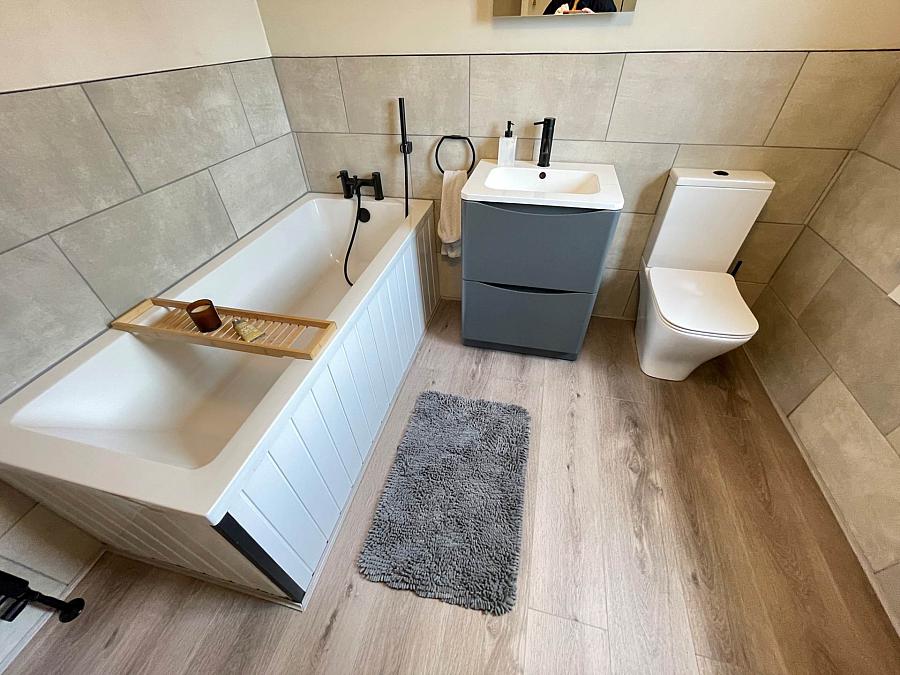 6 Barban Court 6 Barban Court