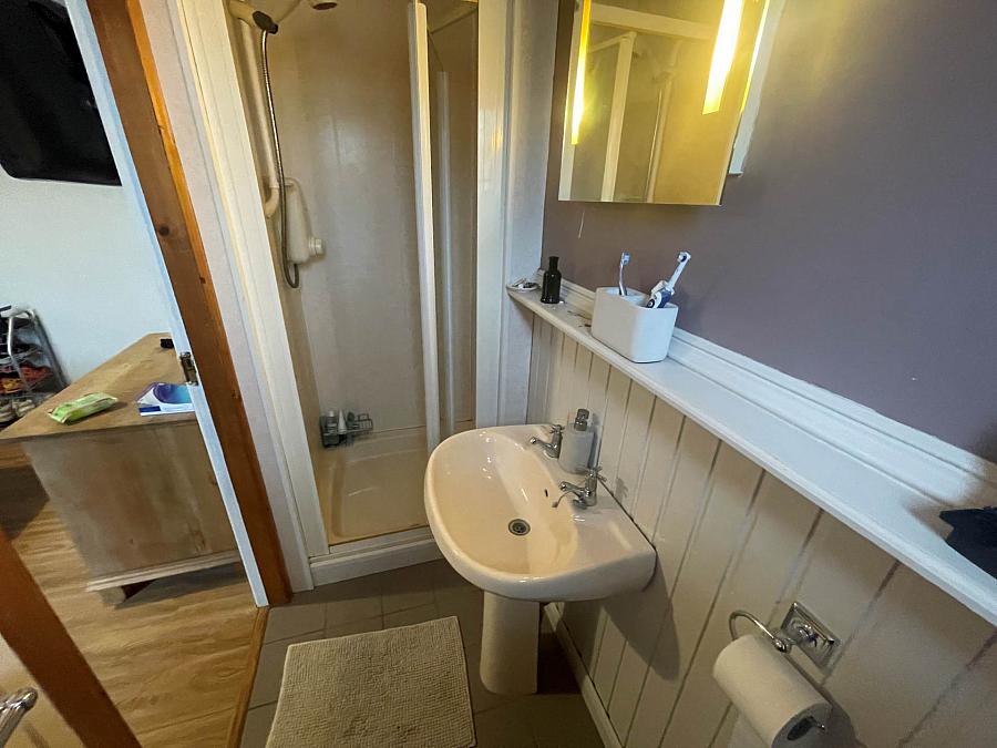 6 Barban Court 6 Barban Court