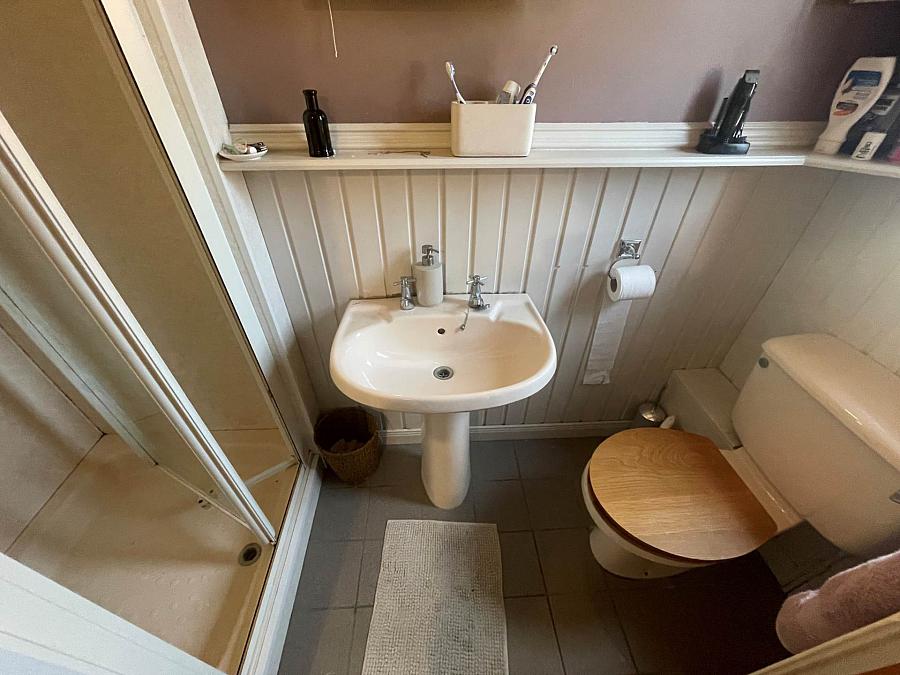 6 Barban Court 6 Barban Court