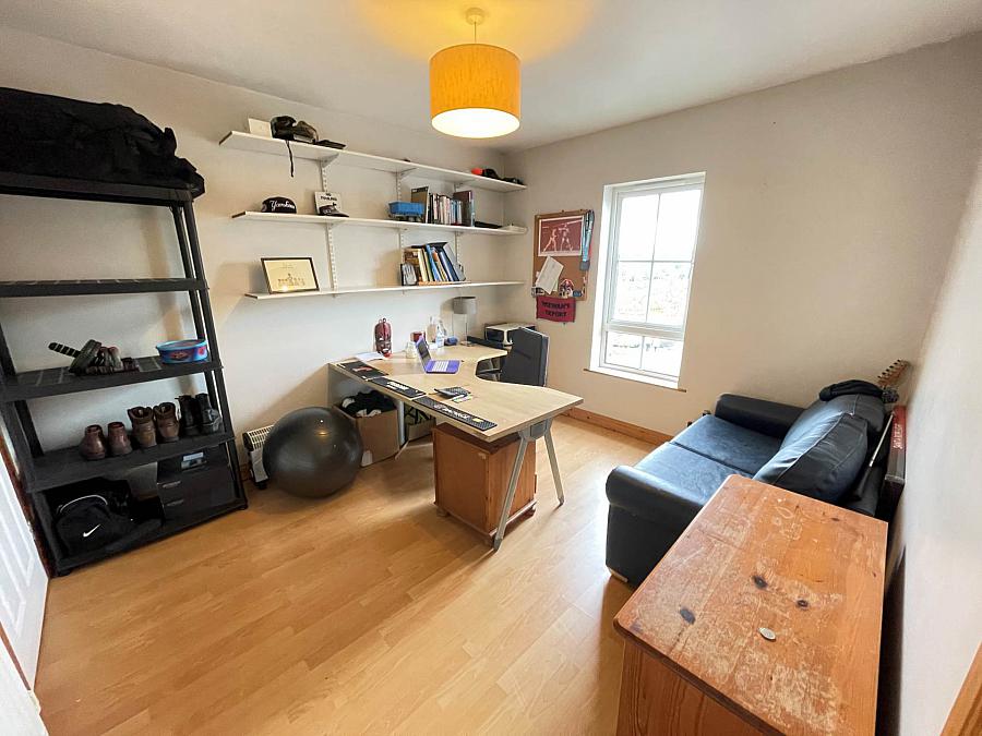 6 Barban Court