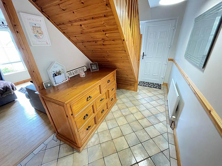 6 Barban Court 6 Barban Court