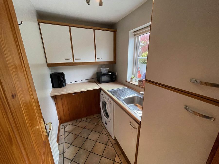 6 Barban Court