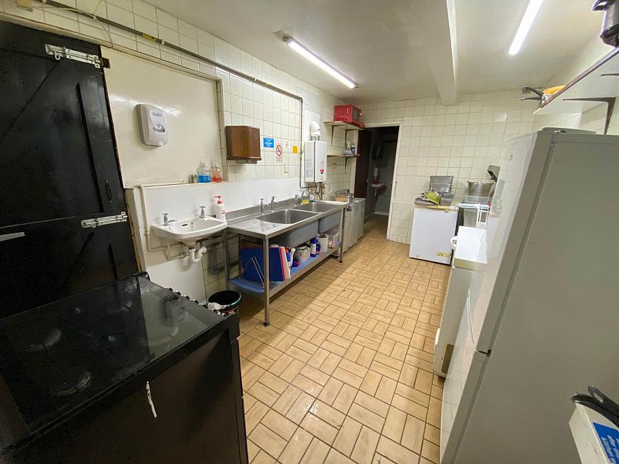 Fish & Chip Shop / Takeway Woodstock Road Fish & Chip Shop / Takeway Woodstock Road