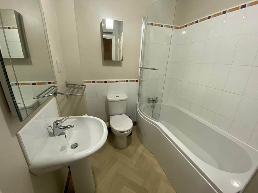 Apt 41 The Courtyard Castlereagh Road