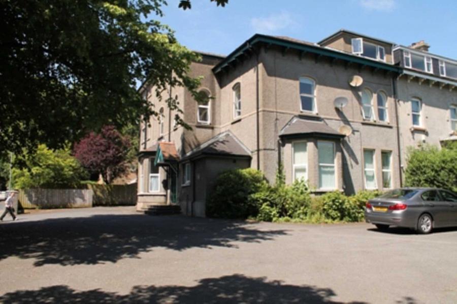 Apt      Knock Road, Belfast, BT5 6LA