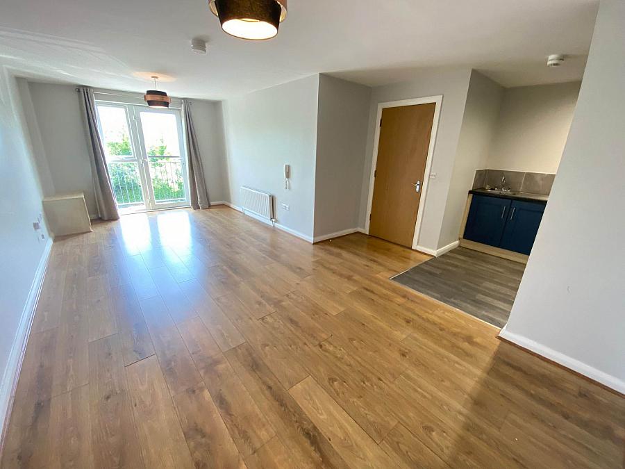 Apt 10 Throne View Whitewell Road