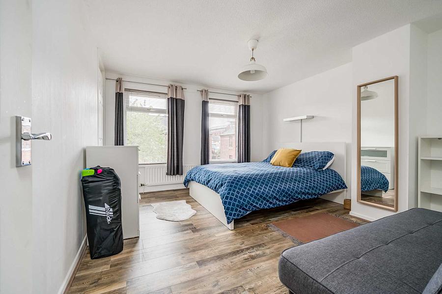 22 St Georges Gardens