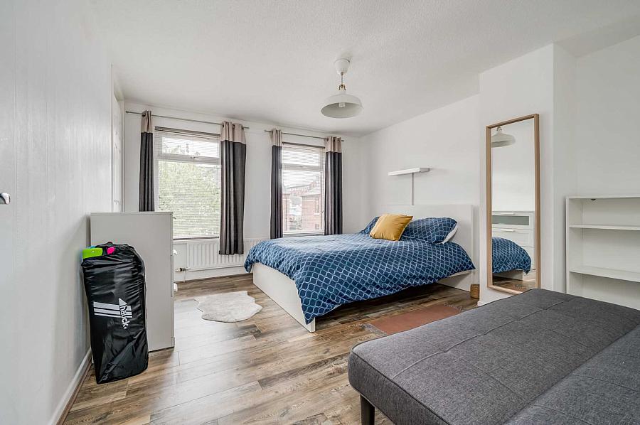 22 St Georges Gardens