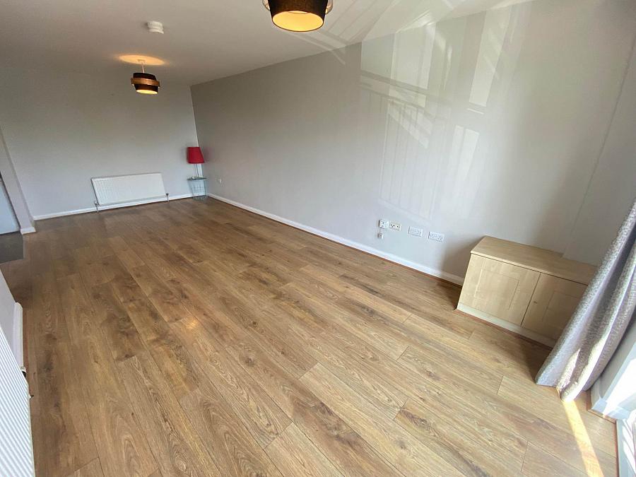 Apt 10 Throne View Whitewell Road