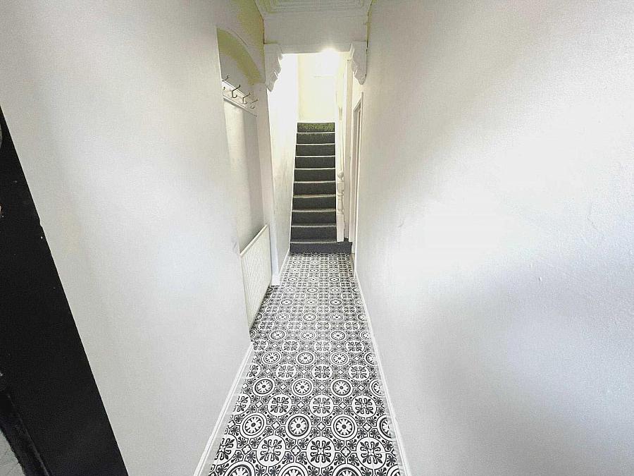 32 Glendower Street