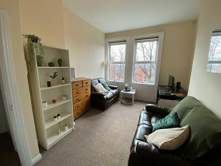 Apt 3 74 Eglantine Avenue Malone Road