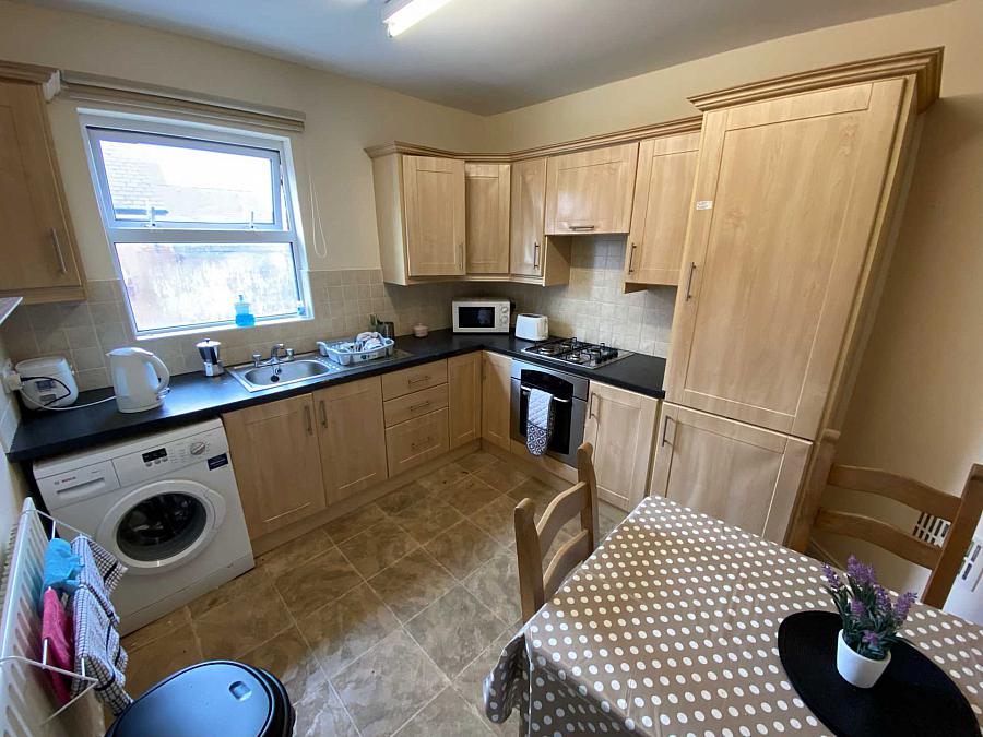 Apt 3 74 Eglantine Avenue Malone Road