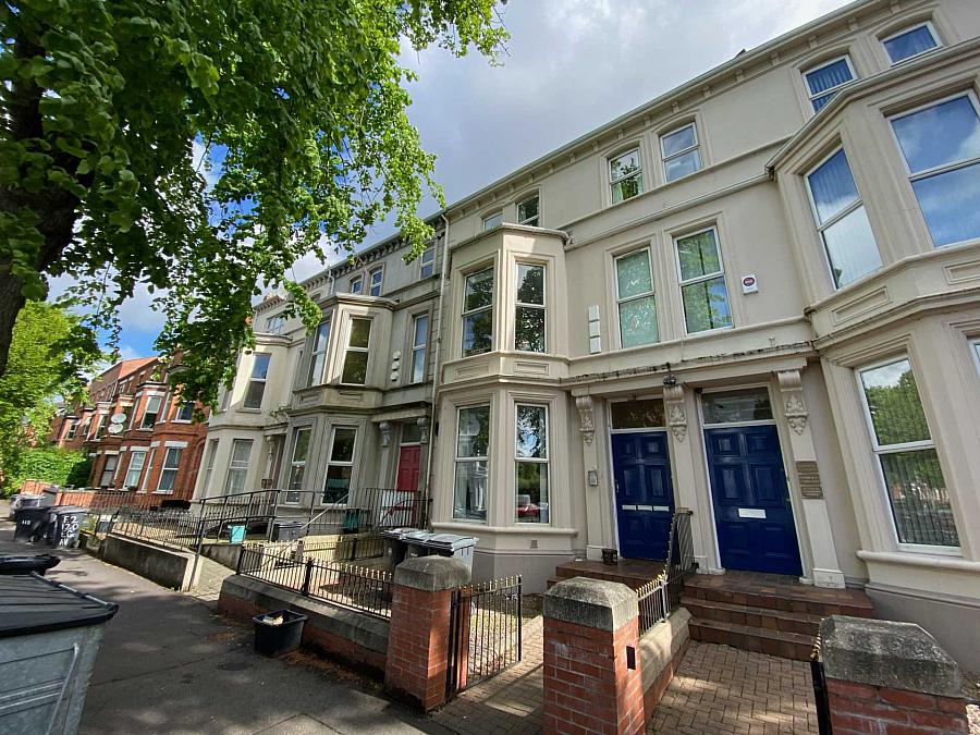 Apt 3 124 Eglantine Avenue Malone Road