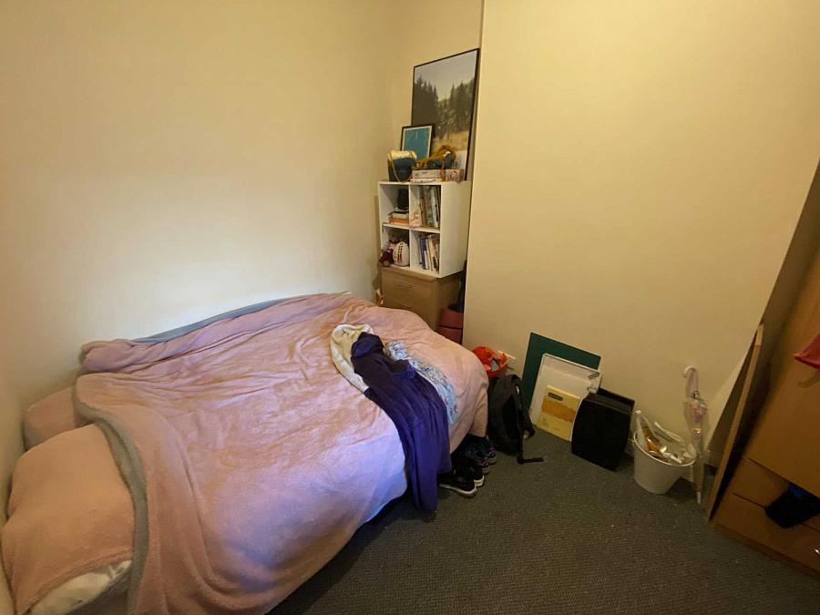 Apt       Eglantine Avenue