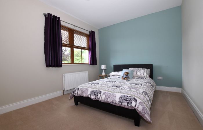 19 Brookside Road