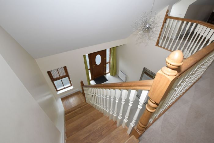 19 Brookside Road