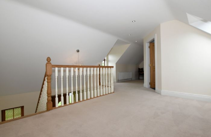 19 Brookside Road