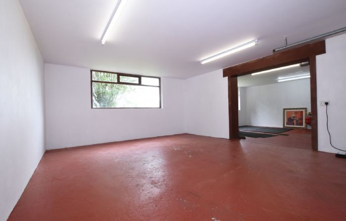 19 Brookside Road
