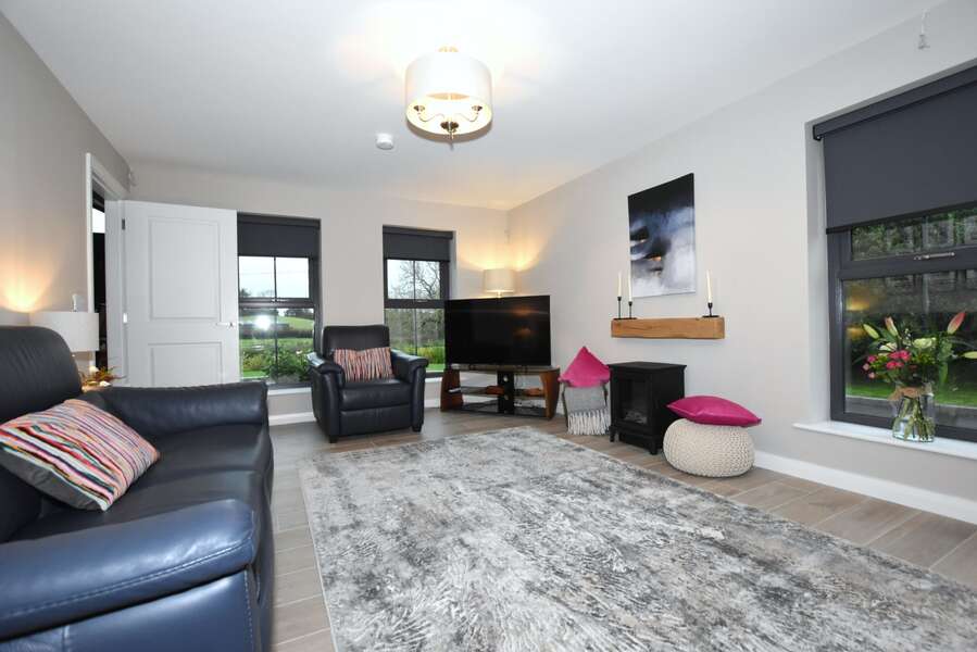 34 Castlerainey Road