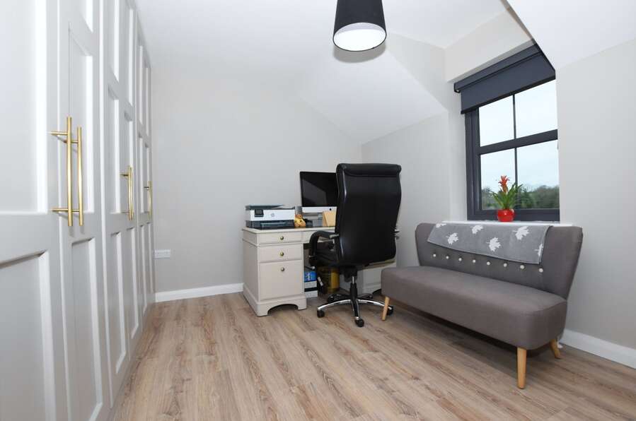 34 Castlerainey Road