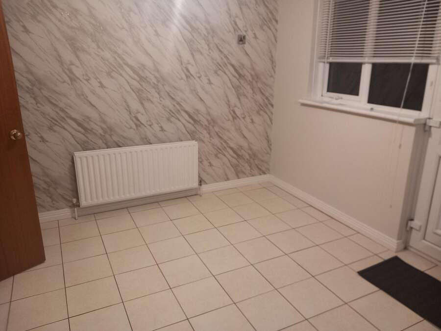 48 Edenvale