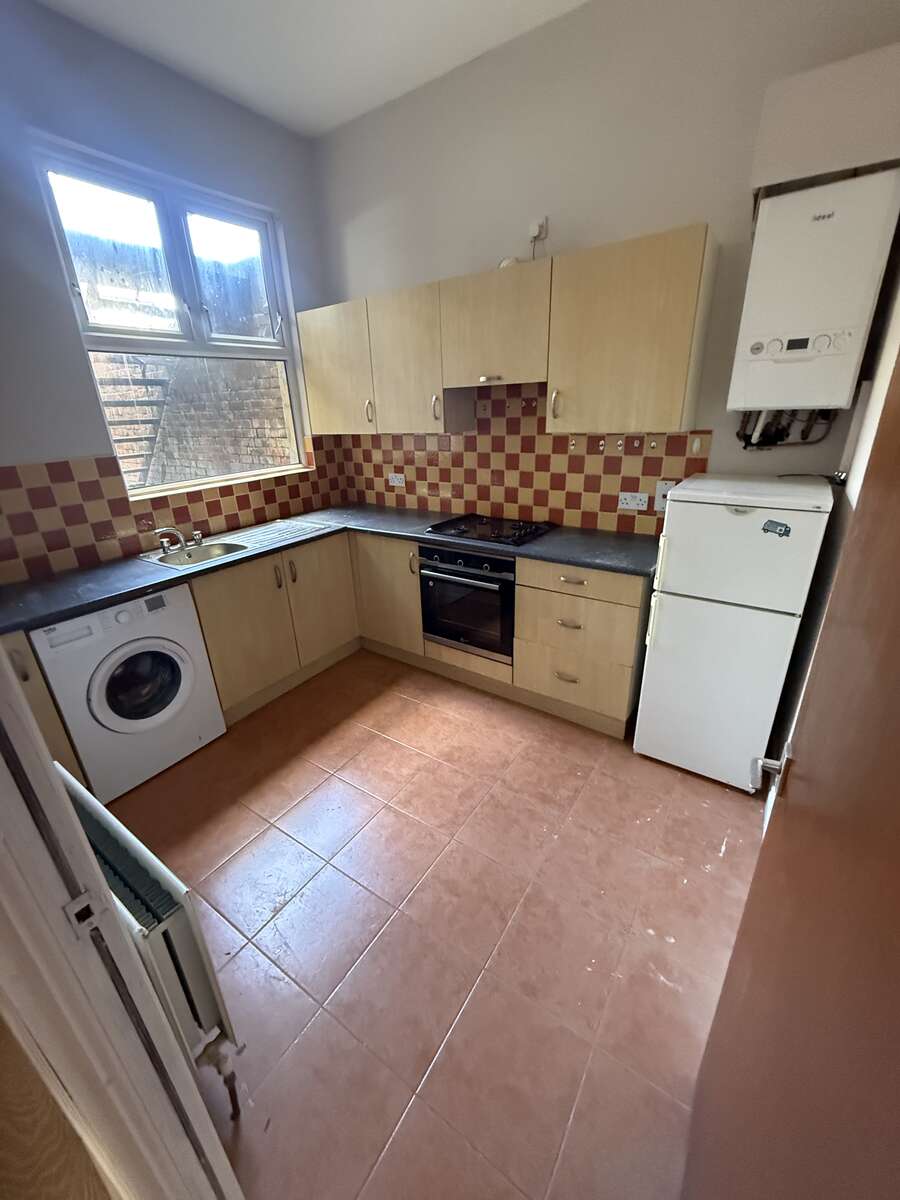 Flat 1 21 Ashley Avenue