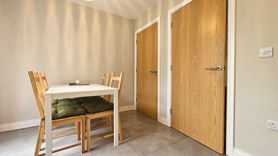 6  Ballyveigh Avenue