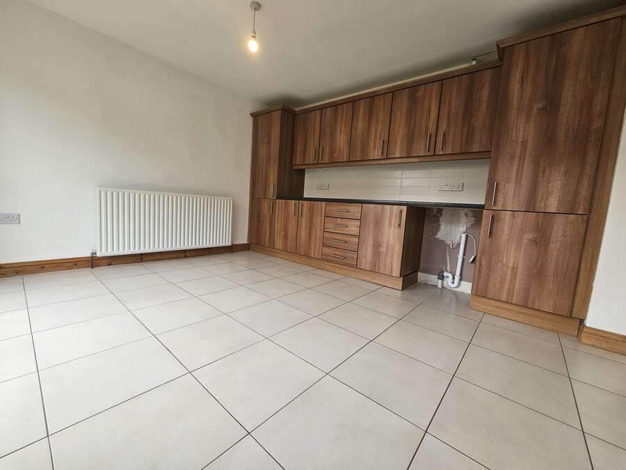 4 Millhouse Green