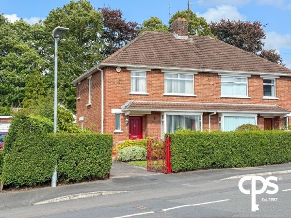 9 Kingsway Drive