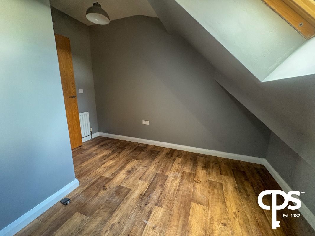 Apt 10, Reynolds House, 88-94 William Street,