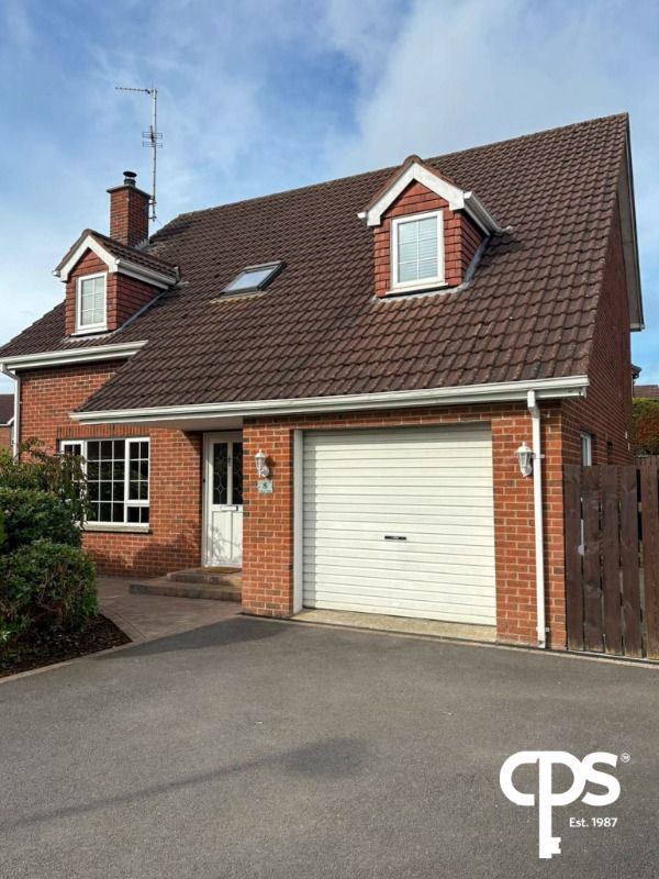 8 Ashgrove Manor