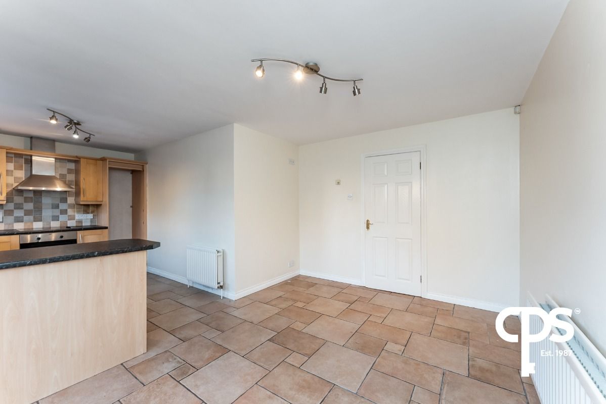 63 Huntingdale Lodge